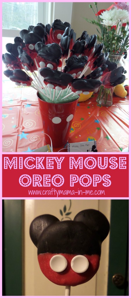 Mickey Mouse Oreo Pops